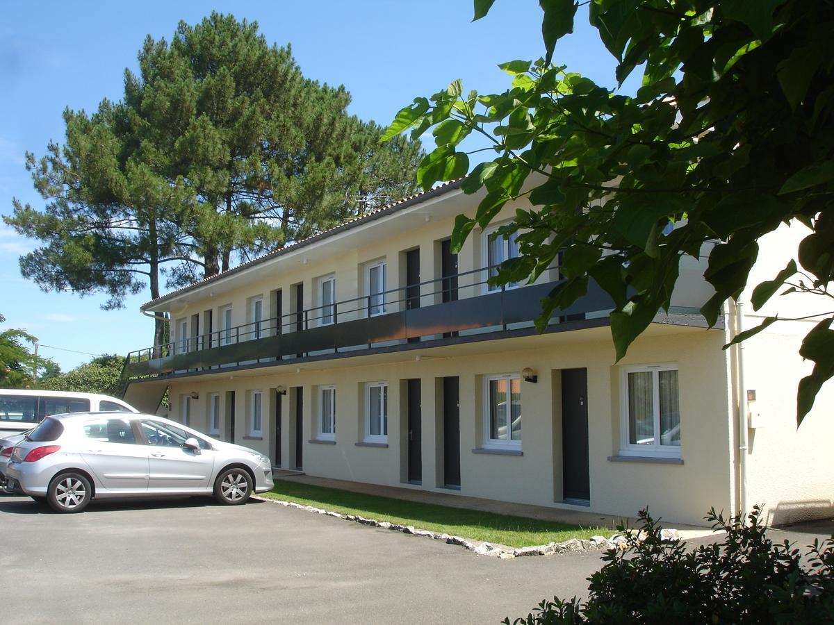 Hotel Restaurant Les Bruyeres Saint-Médard-en-Jalles Dış mekan fotoğraf